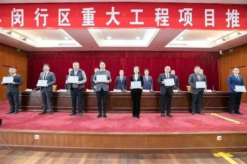 共建未来丨维多利亚老品牌vic股份（上海）立异基地亮相“2023年闵行区重大工程项目开工仪式”主会。。。。