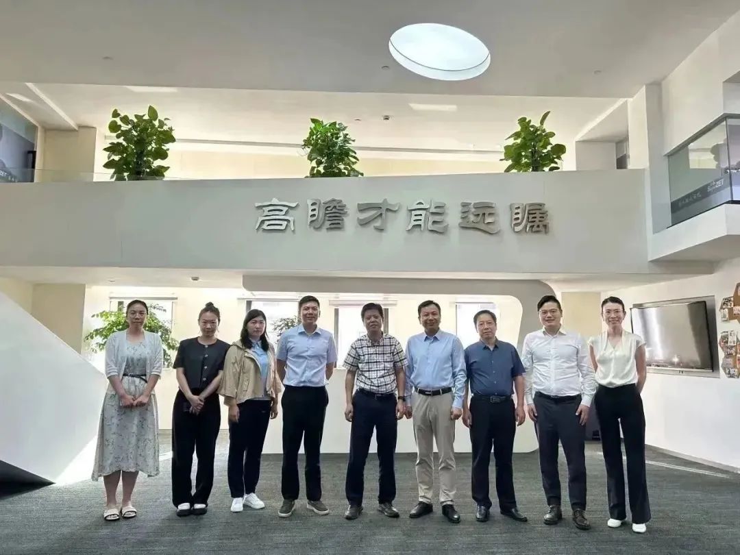 聚文化之力 铸工业之魂——工信部工业文化生长中心向导莅临我司调研交流 聚文化之力 铸工业之魂——工信部工业文化生长中心向导莅临我司调研交流